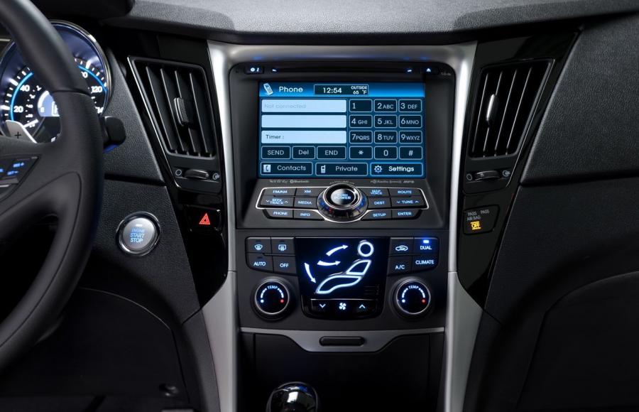  Hyundai Sonata 2013 года  (фото 3 из 12)